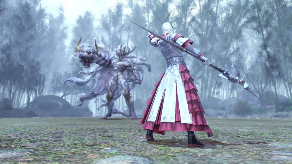 An FFXIV screenshot. An Elezen white mage is attacking a tiger man.